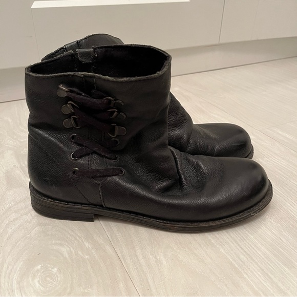 Nine West Slouchy Ankle Boot Size 6 Black - Picture 2 of 4